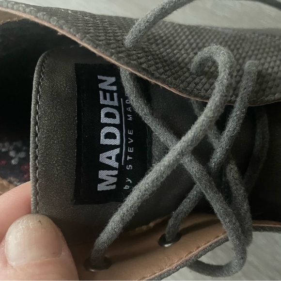 Mens Steve Madden short dress boots, grey, size: 10, great gently worn condition - Picture 7 of 9